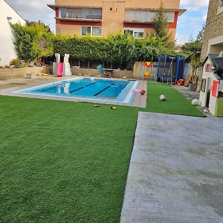 Descanso Urbano Pamplona Mutilva Alta Exterior foto